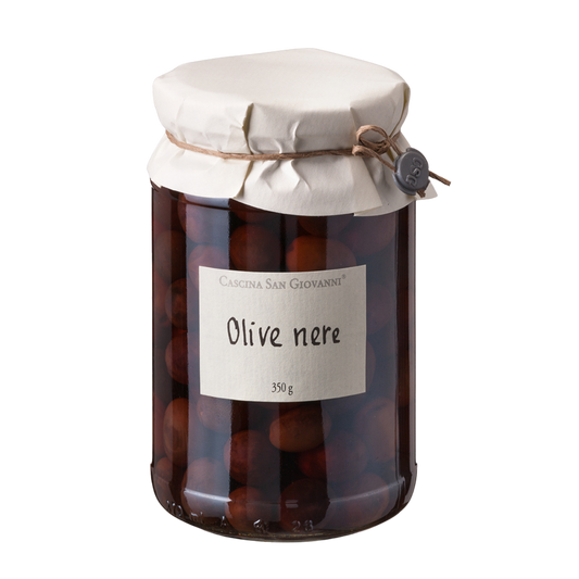 Schwarze Oliven mit Stein in Salzlake