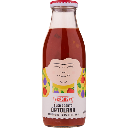 Reich an Zucchini, Paprika, Auberginen und Tomaten eignet sich der Gemüsesugo perfekt für vegetarische Pastavariationen